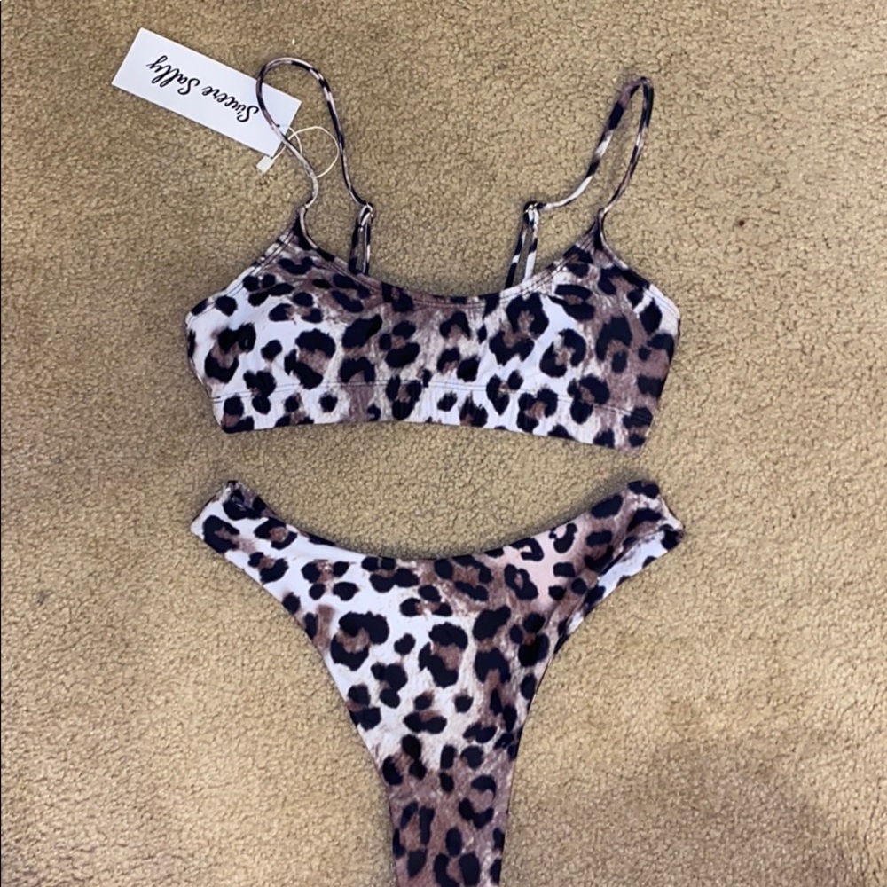 leopard bikini